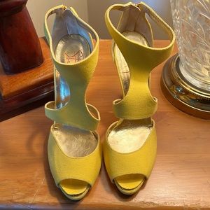 EUC Authentic Walter Steiger Yellow Siletto Iconic Heels Us 8.5 Eu 39 Stilettos